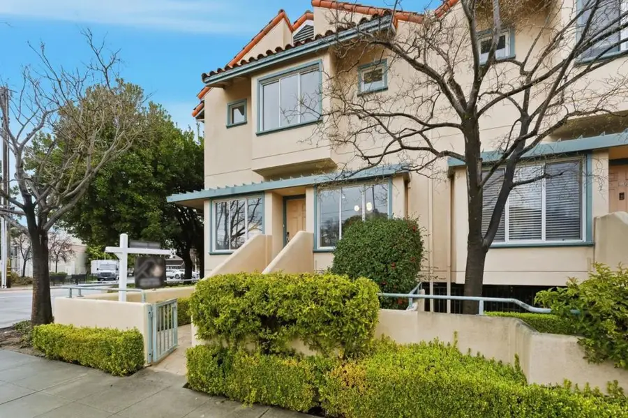 25 Mcaker Court #103, San Mateo, CA 94403 - #3