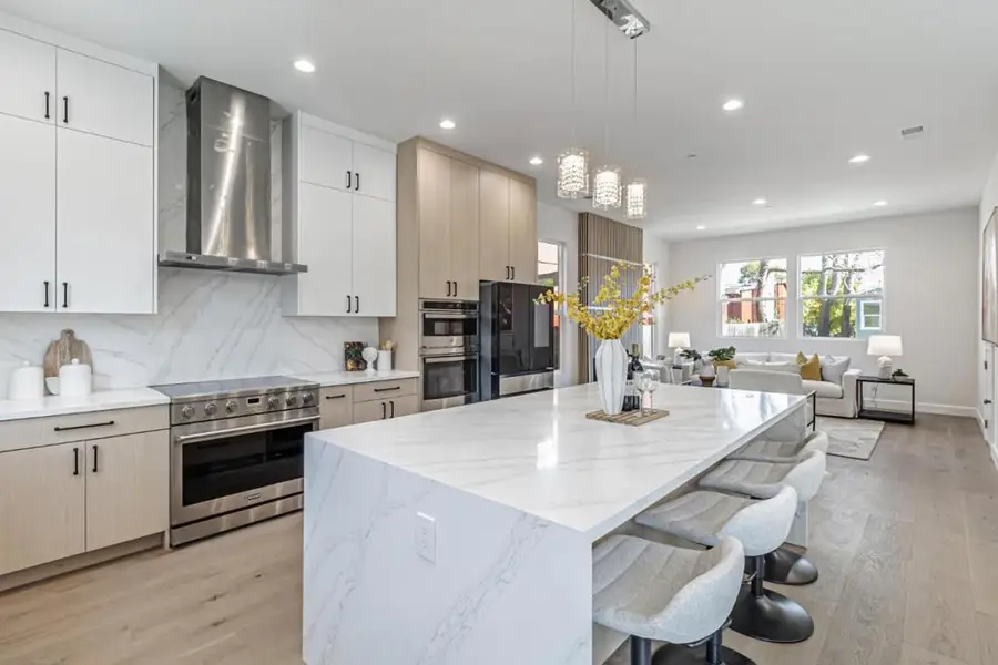 304308 Redwood Avenue, Redwood City, CA 94061 - #2