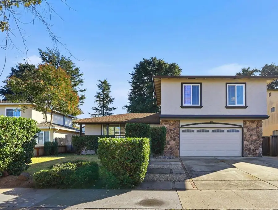 750 W 9th Street, Gilroy, CA 95020 - #2