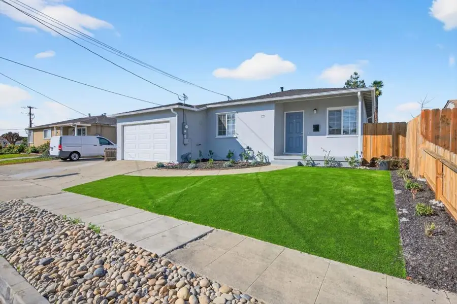 1131 Bishop Avenue, Hayward, CA 94544 - #2