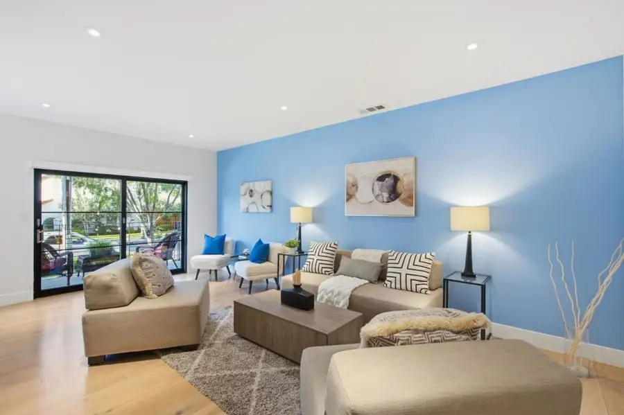 1326 Hoover Street #5, Menlo Park, CA 94025 - #2