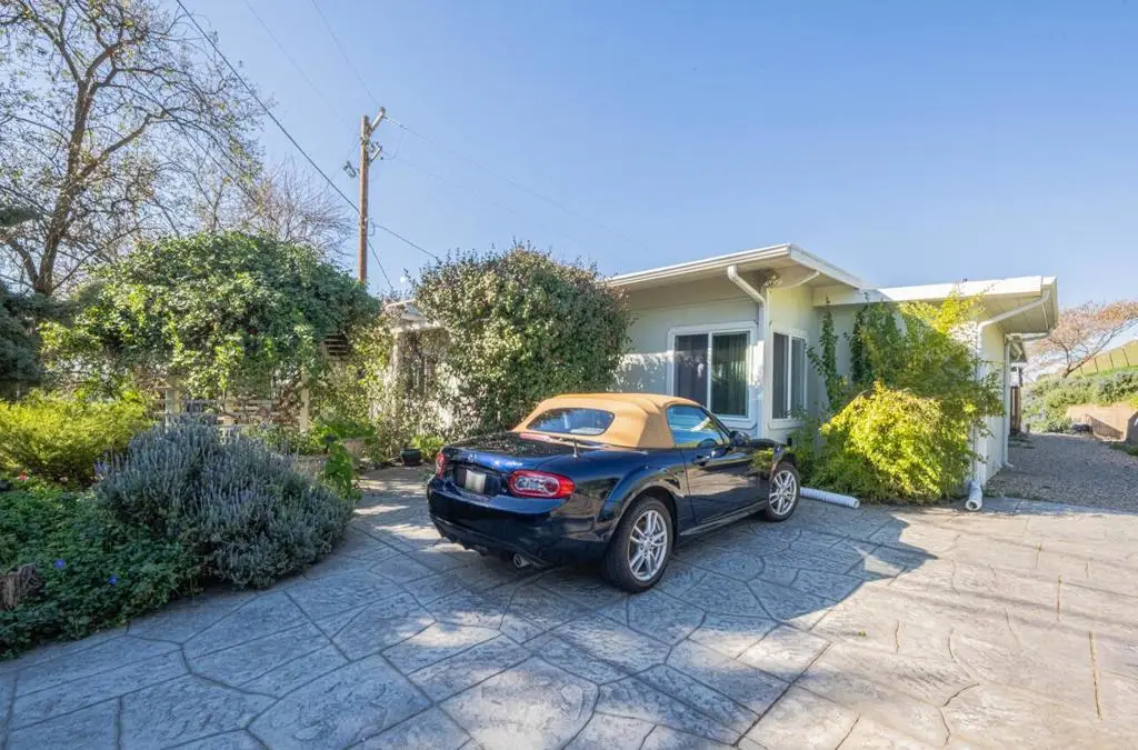 820 Comstock Road, Hollister, CA 95023 - #1