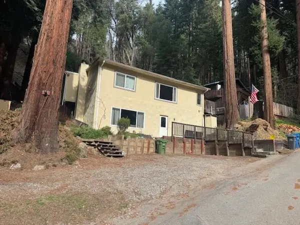 295 Ridge Drive, Boulder Creek, CA 95006