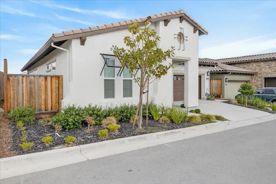 2102 White Oak Drive, Hollister, CA 95023 - #2