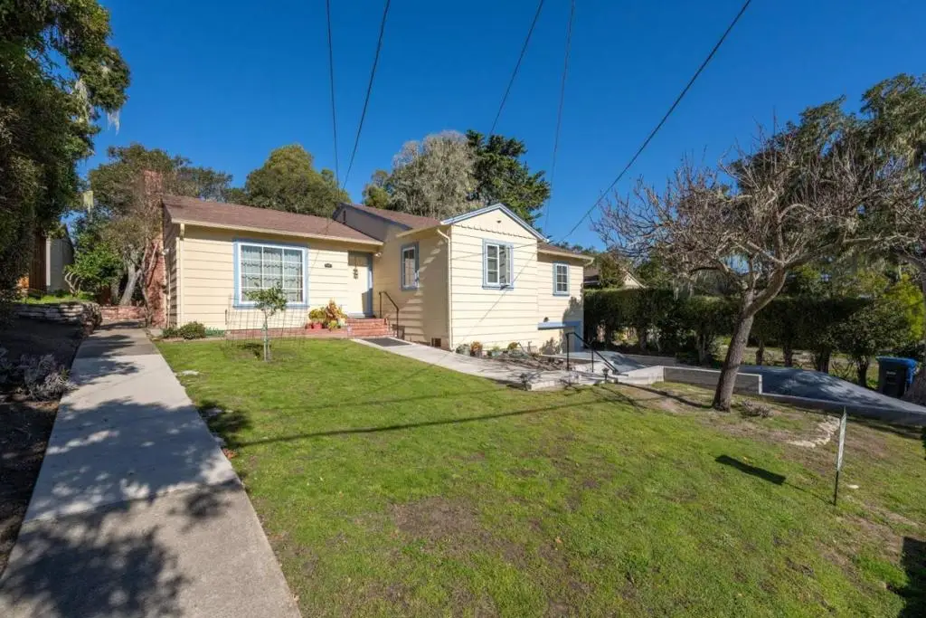 32 Via Ventura, Monterey, CA 93940 - #1