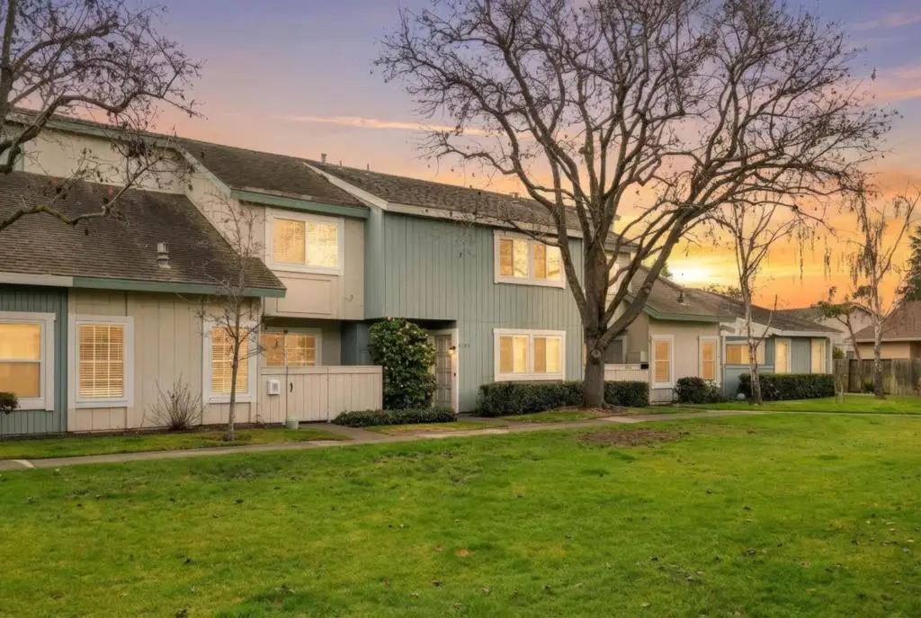 1072 Eagle Lane, Foster City, CA 94404 - #1