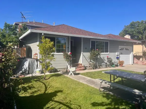 3779 Hoover Street, Redwood City, CA 94063