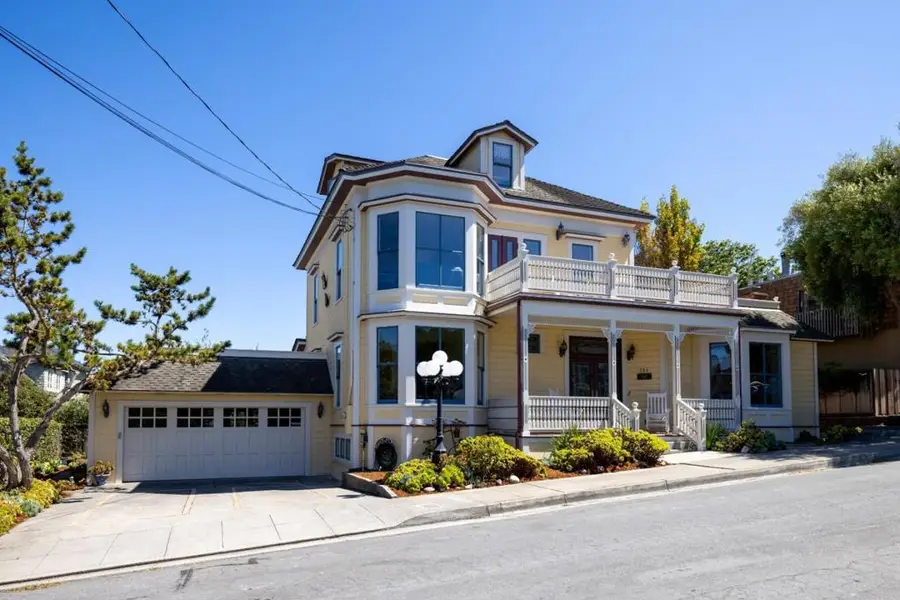 131 7th Street, Pacific Grove, CA 93950 - #3