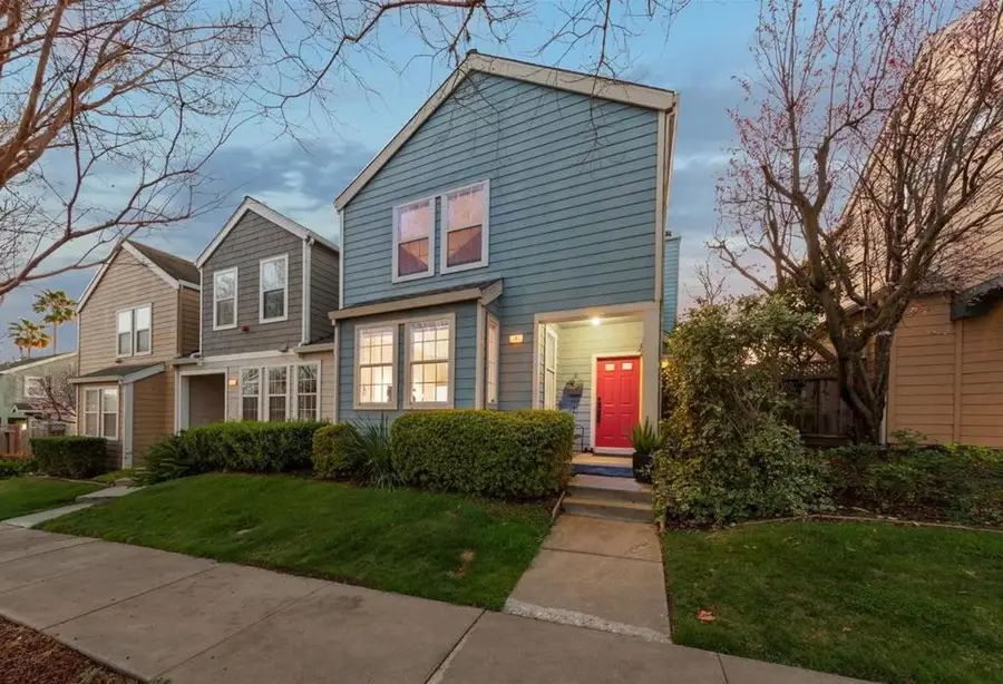 105 Village Circle, Santa Cruz, CA 95060 - #2