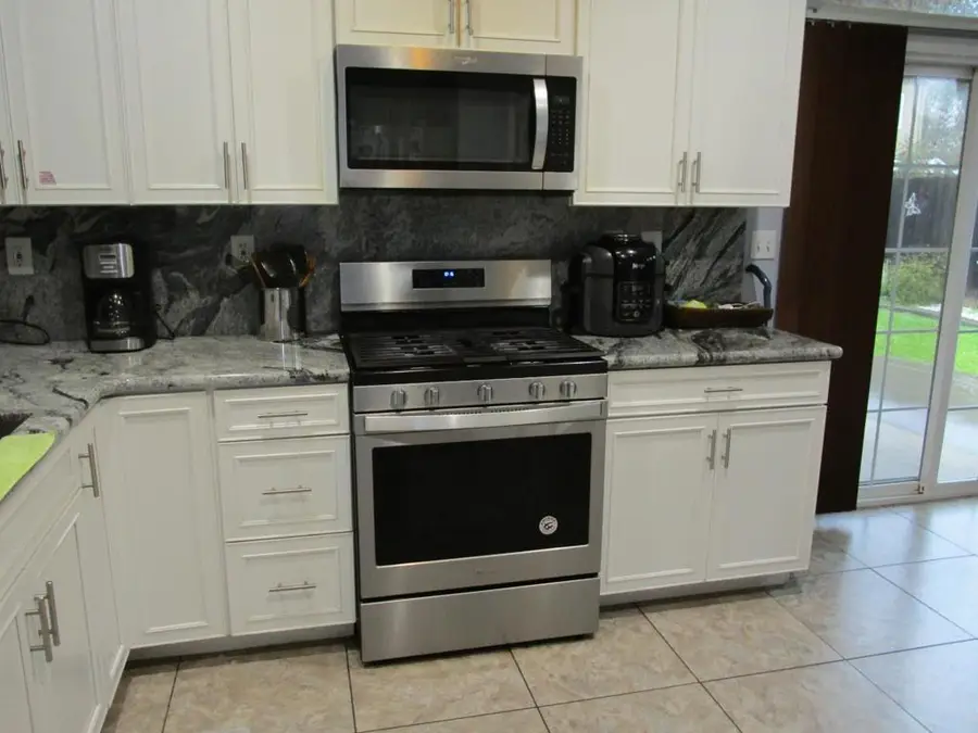 413 Hydrangea Court, Merced, CA 95341 - #3