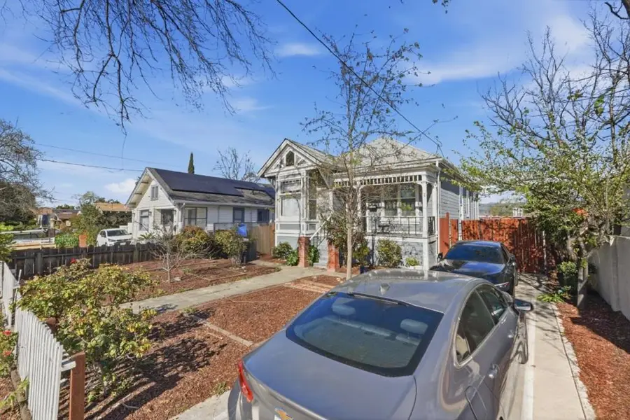 1090 S 7th Street, San Jose, CA 95112 - #3