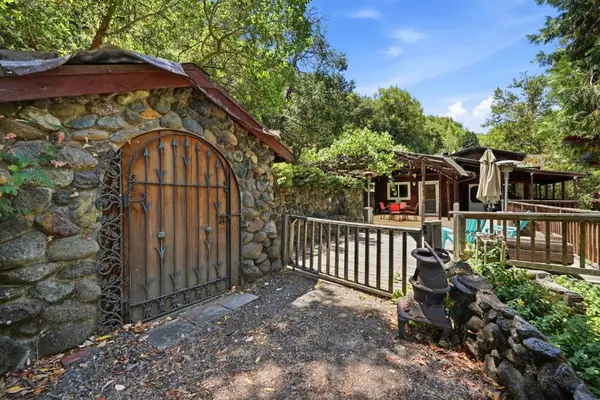 322 Casa Loma Road, Morgan Hill, CA 95037