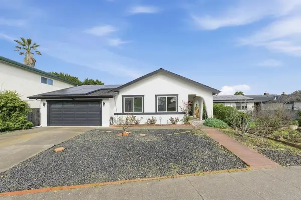 843 Cedarwood Lane, Petaluma, CA 94954