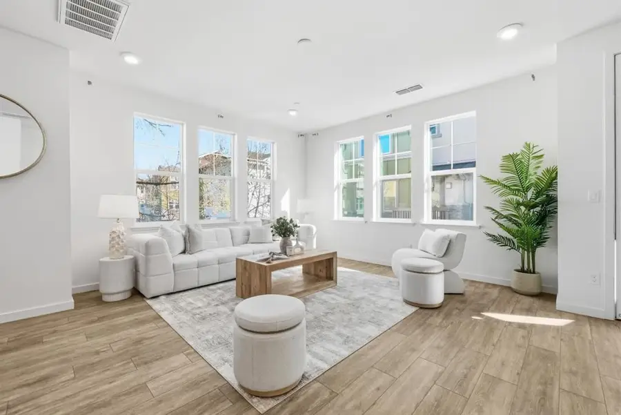 535 San Lorenzo Terrace #1, Sunnyvale, CA 94085 - #3