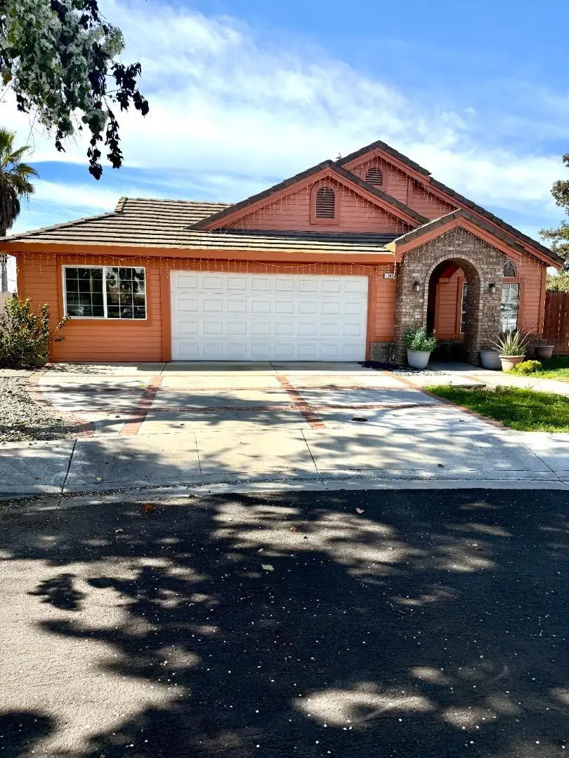 1363 Merganser Court, Newman, CA 95360 - #1