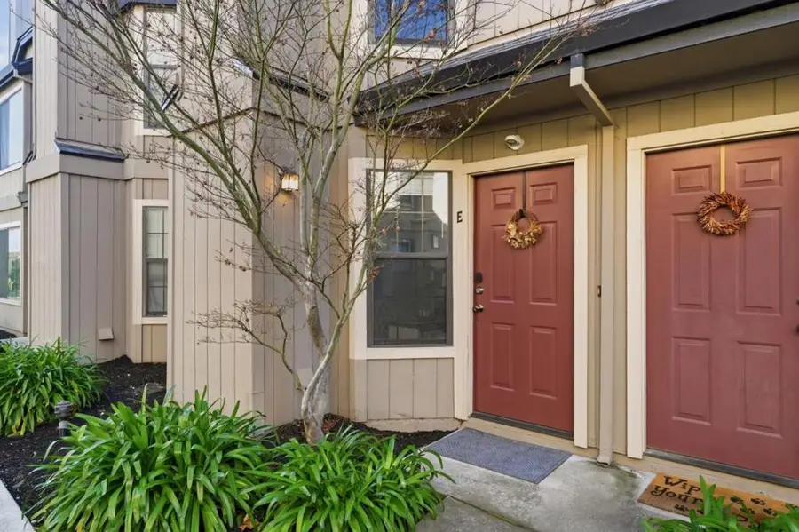 251 Gibson Drive #E-54, Hollister, CA 95023 - #3