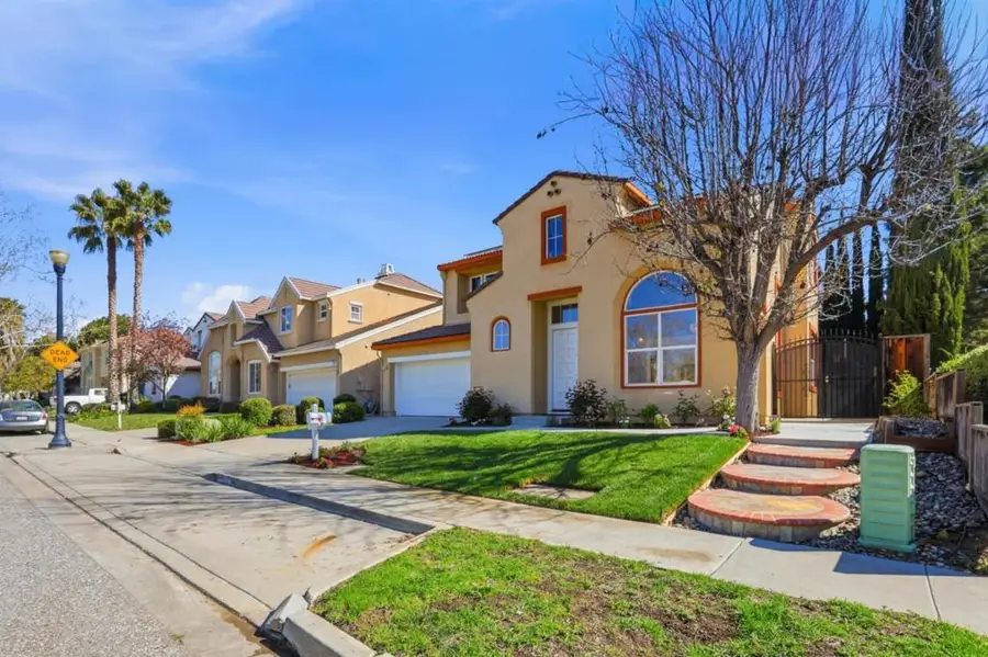 3946 Louvre Avenue, San Jose, CA 95135 - #3