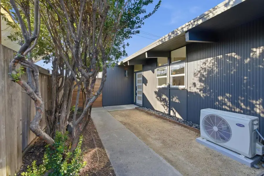 678 Connie Avenue, San Mateo, CA 94402 - #3