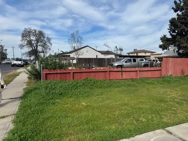 322 Poplar Avenue, Manteca, CA 95336 - #1