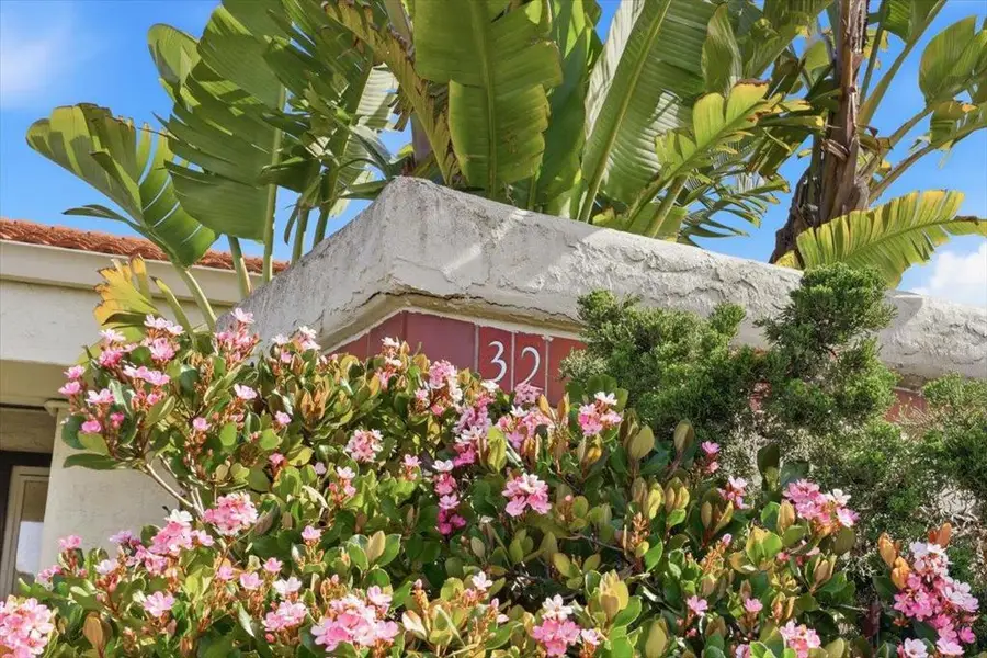 32 Lido Circle, Redwood City, CA 94065 - #3