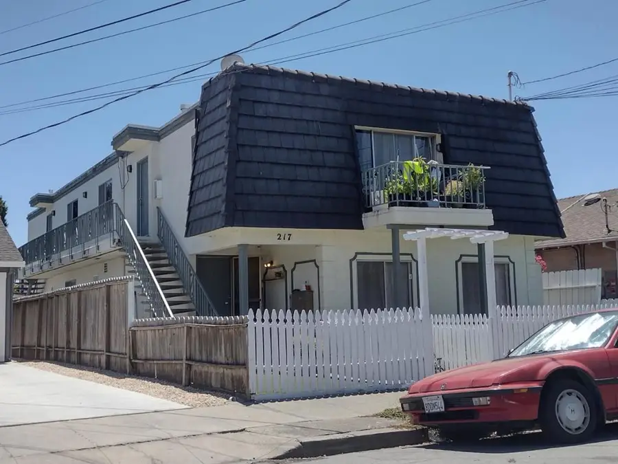 217 Madison Avenue, Redwood City, CA 94061 - #2