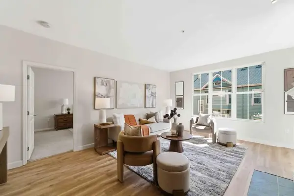 30 E Julian Street #208, San Jose, CA 95112