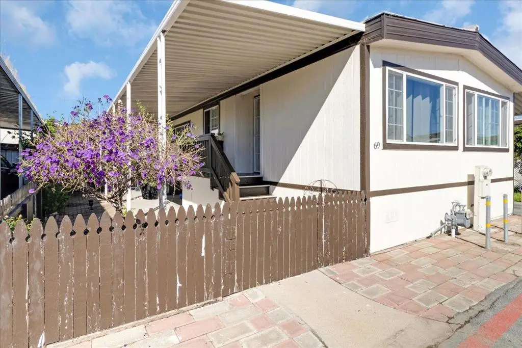 20 Russell Road, Salinas, CA 93906 - #1