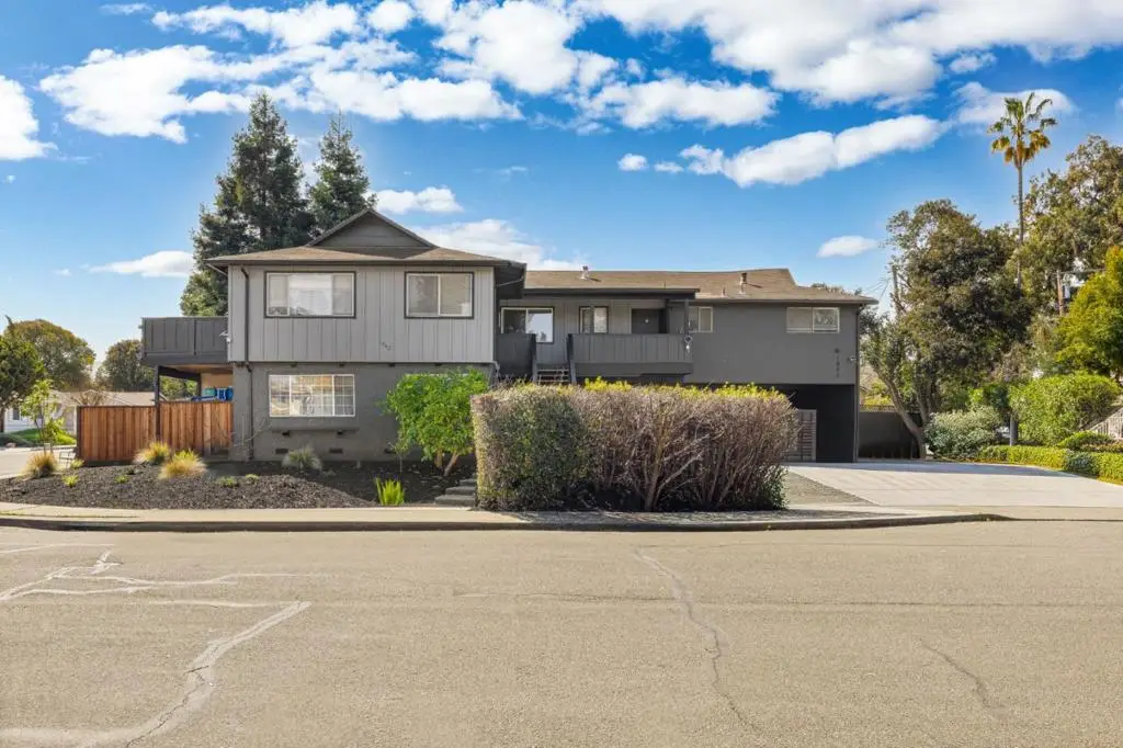 172 Permanente Way, Mountain View, CA 94041 - #1