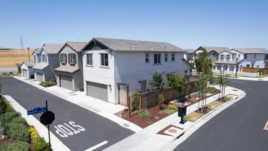 22 E Funderburg Boulevard, Mountain House, CA 95391 - #3