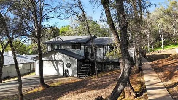 11544 Torrey Pines Drive, Auburn, CA 95602