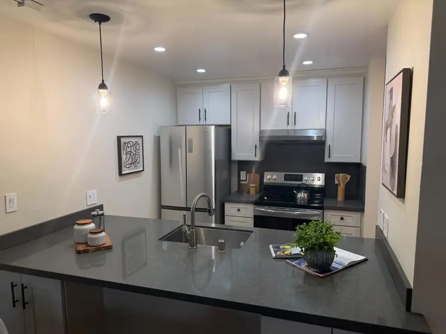 222 Laurel Street #105, San Carlos, CA 94070 - #3