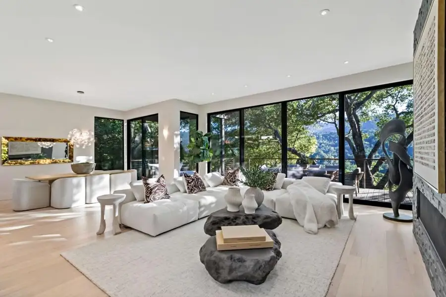 8 Hawkview Street, Portola Valley, CA 94028 - #2