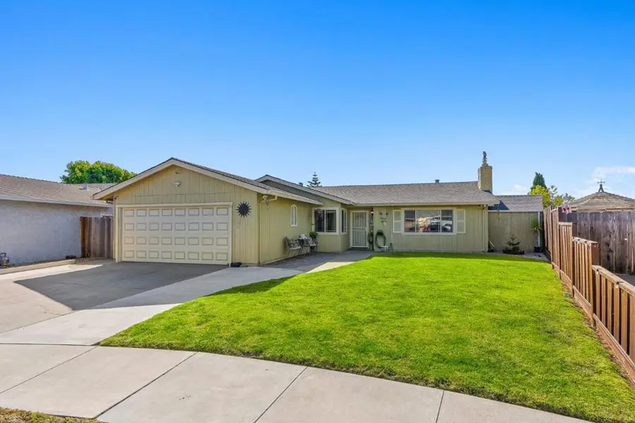 11 Saint Charles Place, Salinas, CA 93905 - #2