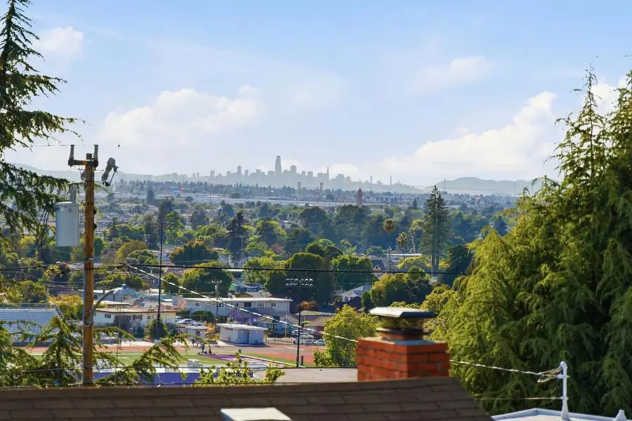 8622 Thermal Street, Oakland, CA 94605 - #2