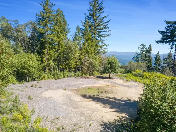 235 Feather Lane, Santa Cruz, CA 95060