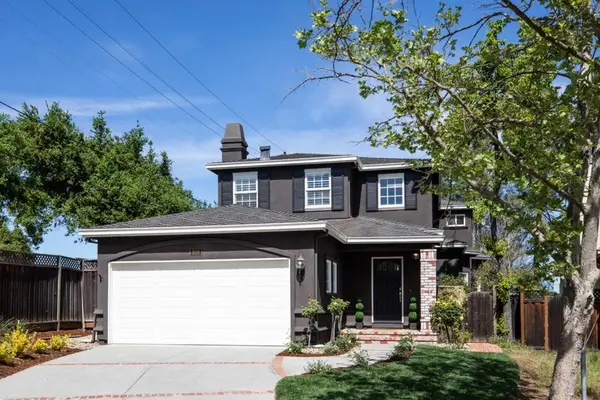 810 Arroyo Court, Palo Alto, CA 94306