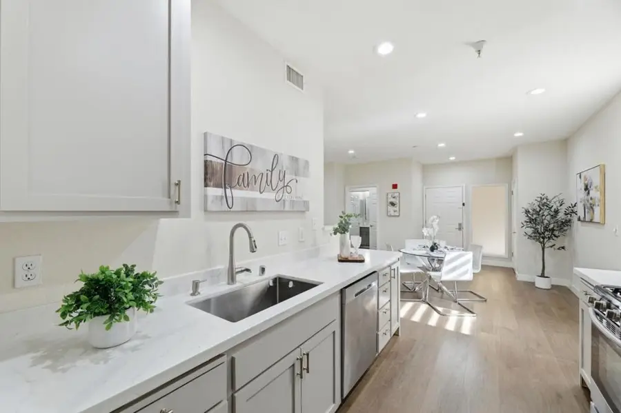 2177 Alum Rock Avenue #111, San Jose, CA 95116 - #2