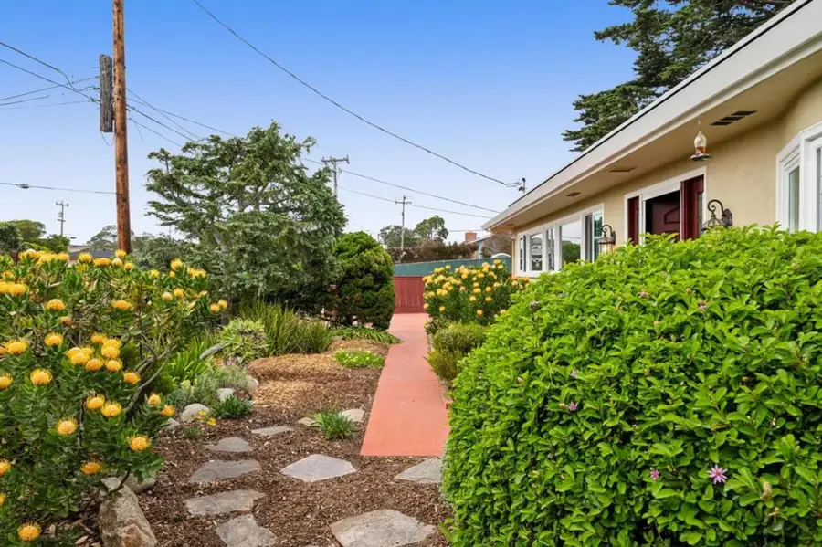 1976 Luzern Street, Seaside, CA 93955 - #3