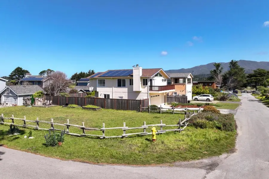 121 Bernal Avenue, Moss Beach, CA 94038 - #3