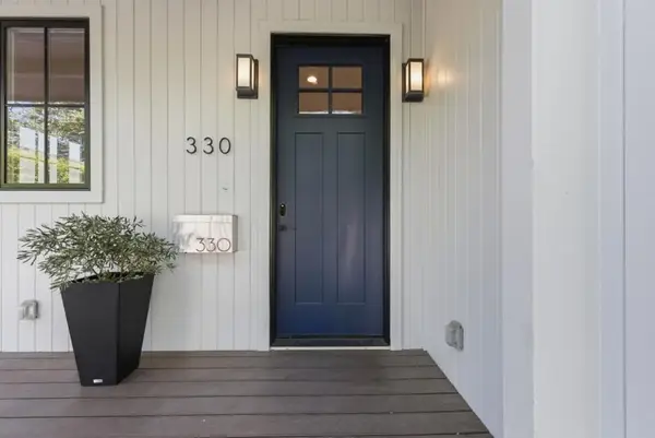 330 Grand Street, Redwood City, CA 94062