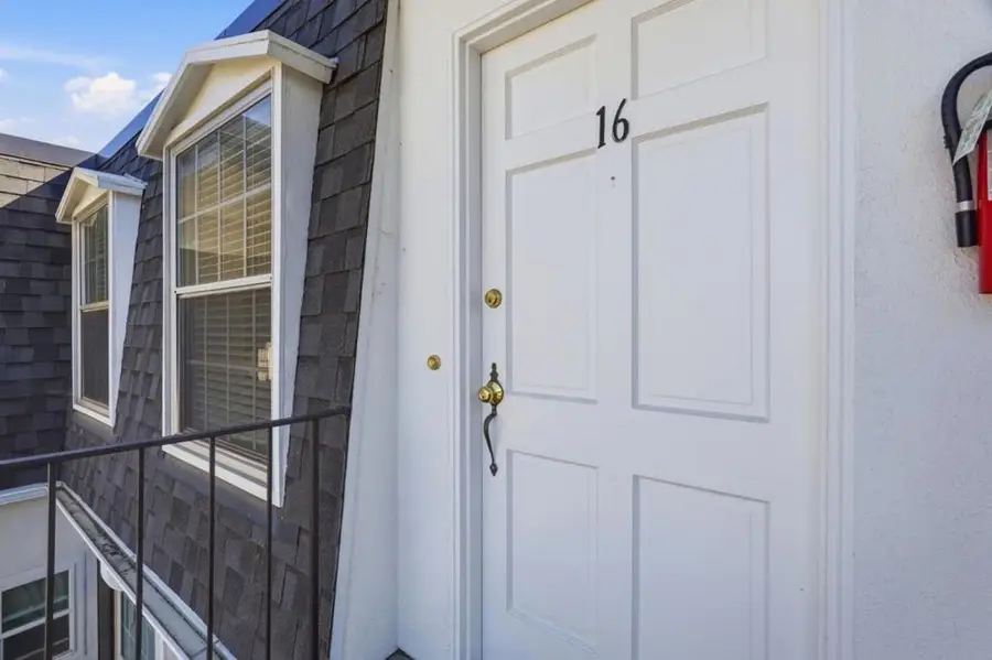 1915 Mount Vernon Court #16, Mountain View, CA 94040 - #2