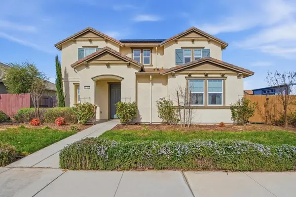 1703 W Woodward Avenue, Manteca, CA 95337