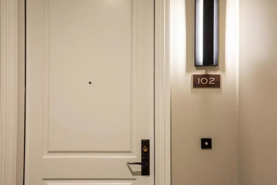 100 1st Street #102, Los Altos, CA 94022 - #3