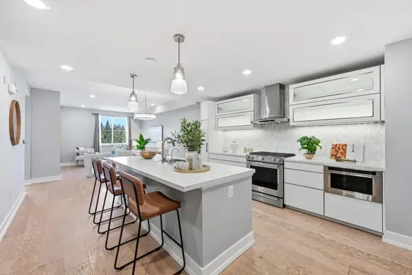 1048 Monroe Street #307, Santa Clara, CA 95050