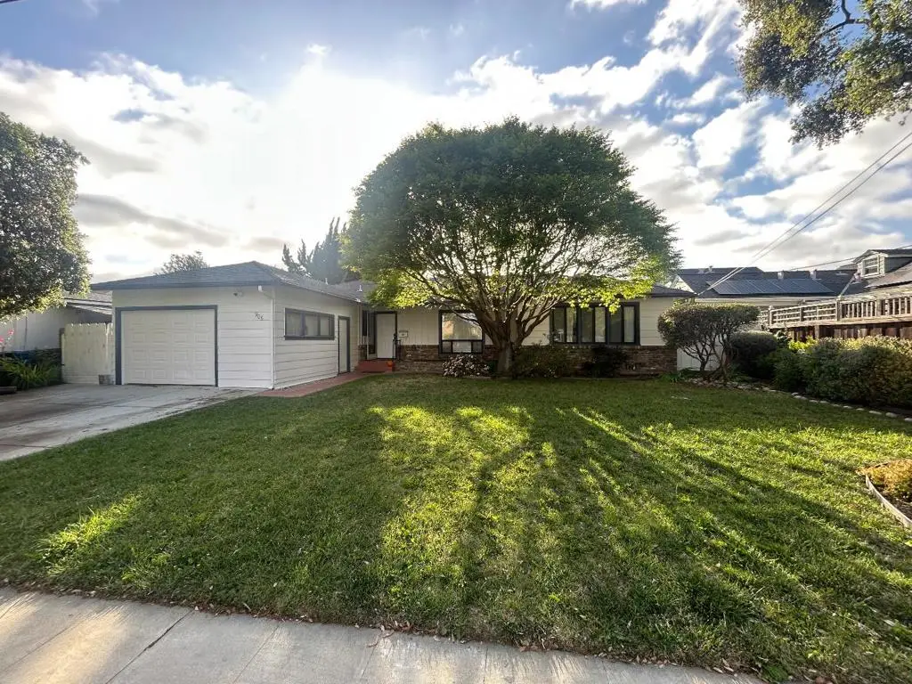 906 Bautista Drive, Salinas, CA 93901 - #1