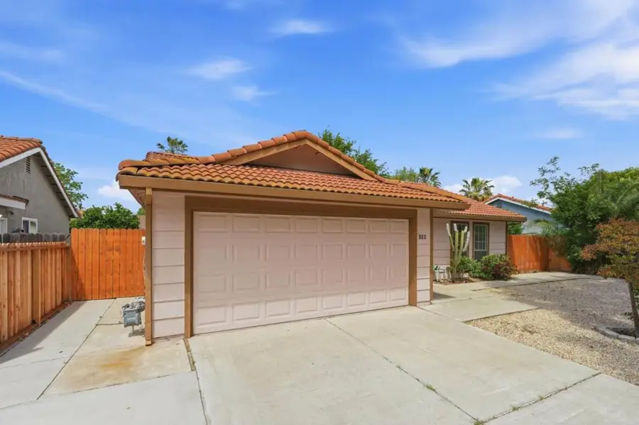 131 W Central Avenue, Tracy, CA 95376 - #3