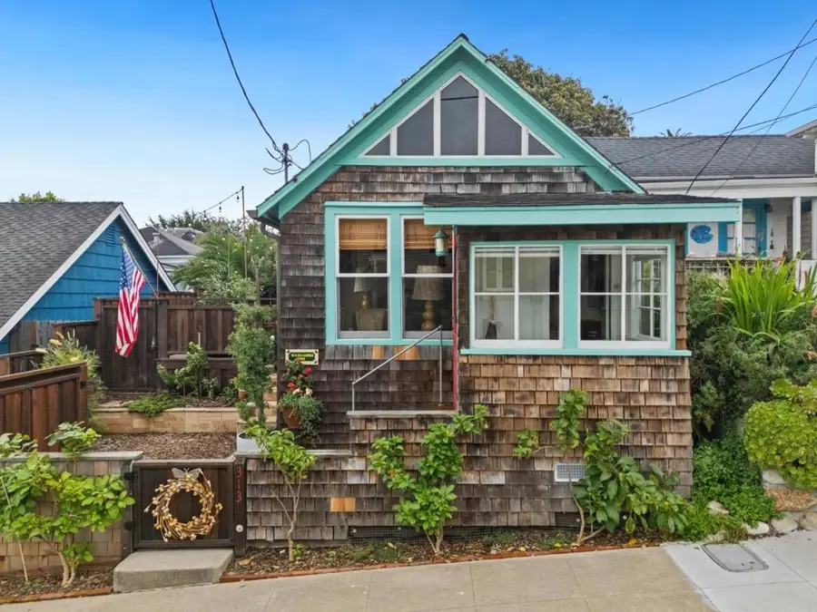 313 14th Street, Pacific Grove, CA 93950 - #2