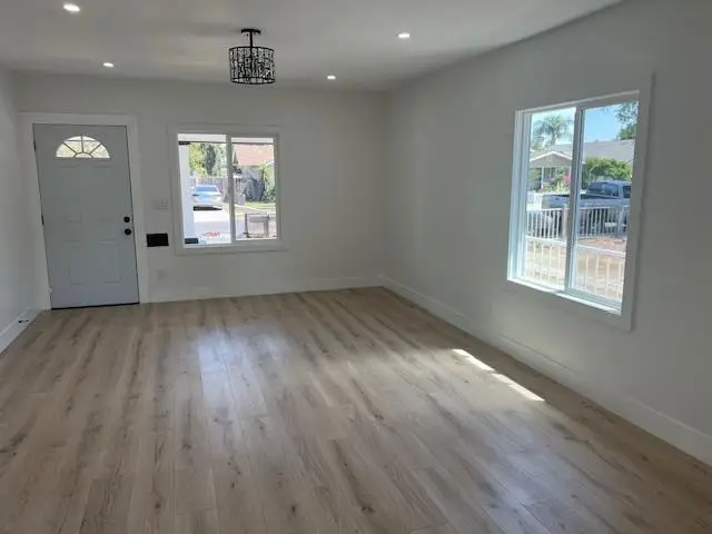 1275 N Farris Avenue, Fresno, CA 93728 - #2