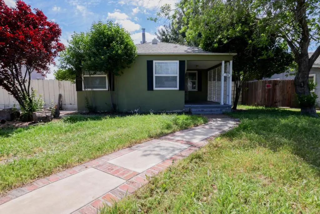 360 E 19th Street, Merced, CA 95340 - #1