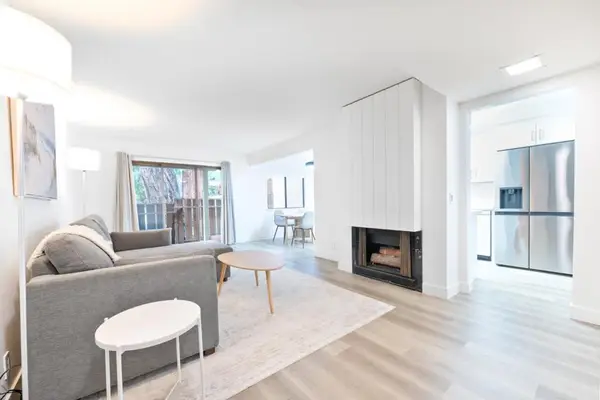 20700 4th Street #3, Saratoga, CA 95070